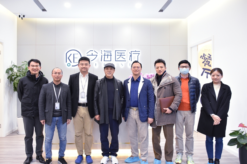 卓福民执行会长带队走进尊龙凯时集团